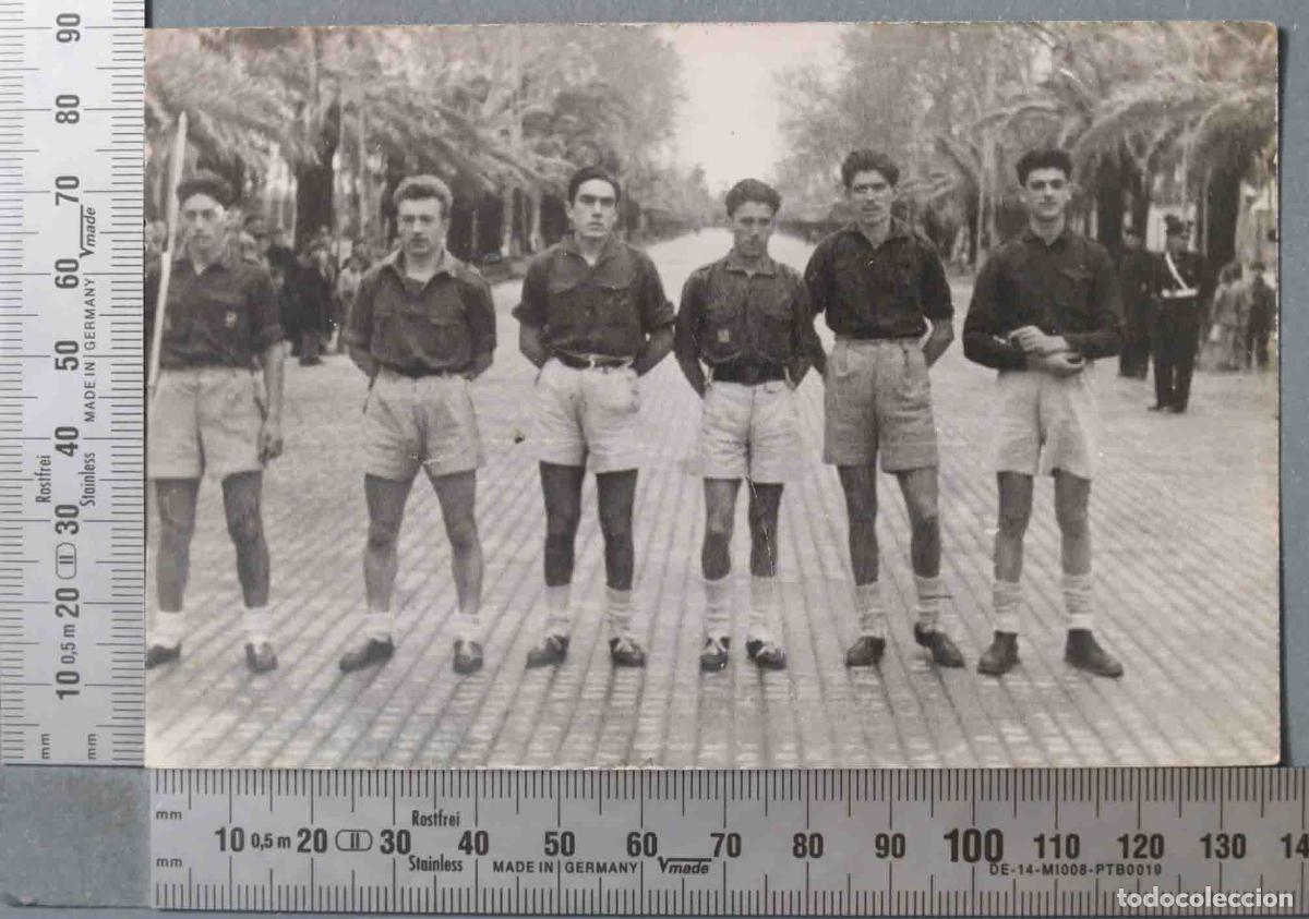 Photographie ancienne: FOTOGRAFIA. 6 JOVENES DEPORTISTAS DEL FRENTE DE JUVENTUDES.