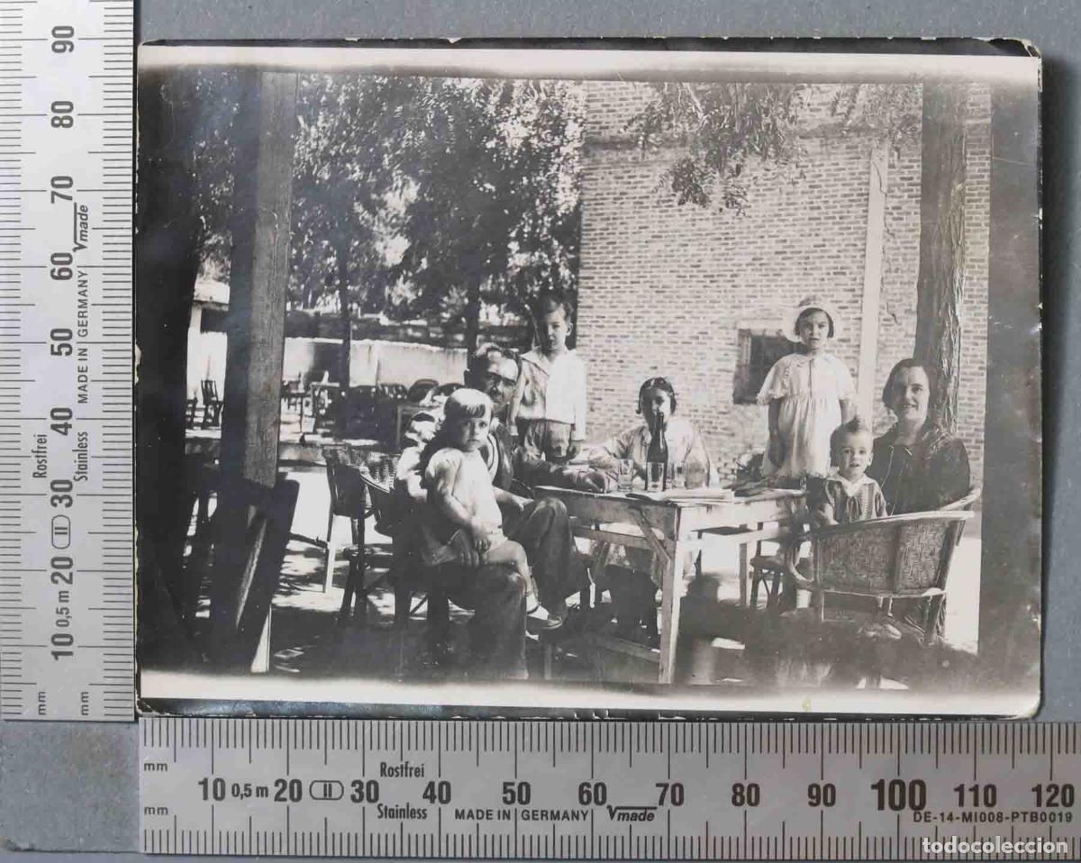 Antique Photography: FOTOGRAFIA. GRUPO FAMILAIR TOMANDO ALGO EN TERRAZA. HACIA 1920