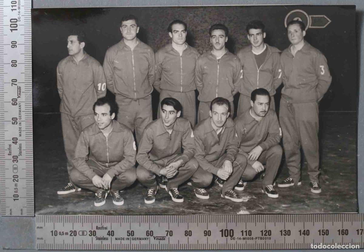 Antique Photography: FOTOGRAFIA. EQUIPO EN FRONTON RECOLETOS. 1953