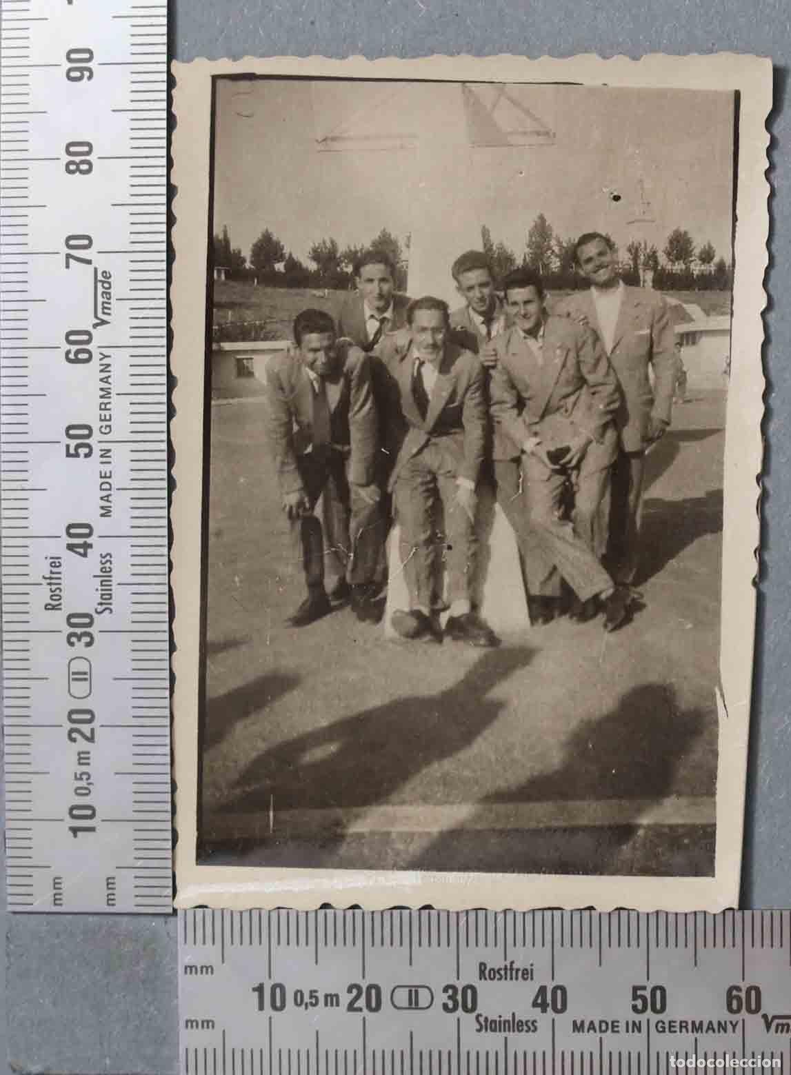 Antique Photography: FOTOGRAFIA. EN ESTADIO DEPORTIVO. 1949
