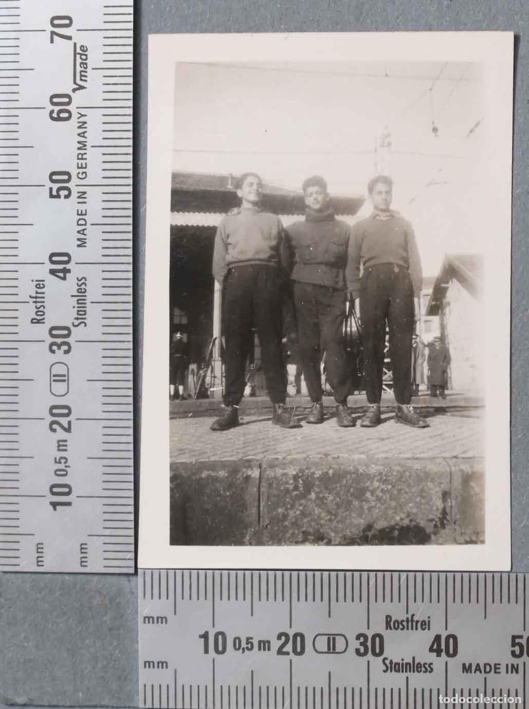 Antique Photography: FOTOGRAFIA. ESQUIADORES FRENTE DE JUVENTUDES.