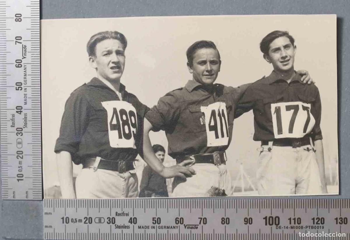 Alte Fotografie: FOTOGRAFIA. DEPORTISTAS FRENTE DE JUVENTUDES.