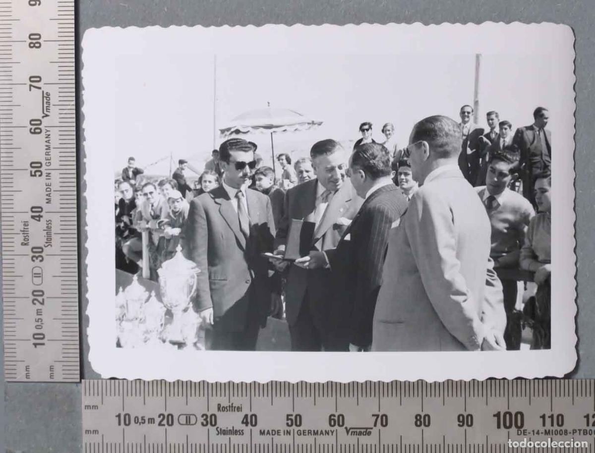 Antique Photography: FOTOGRAFIA. ENTREGA DE PREMIO FRENTE DE JUVENTUDES