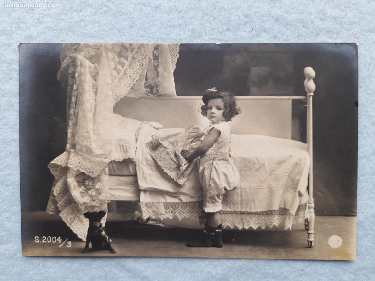 Fotograf&iacute;a antigua: Fotograf&iacute;a antigua de Ni&ntilde;a. Escrita.
