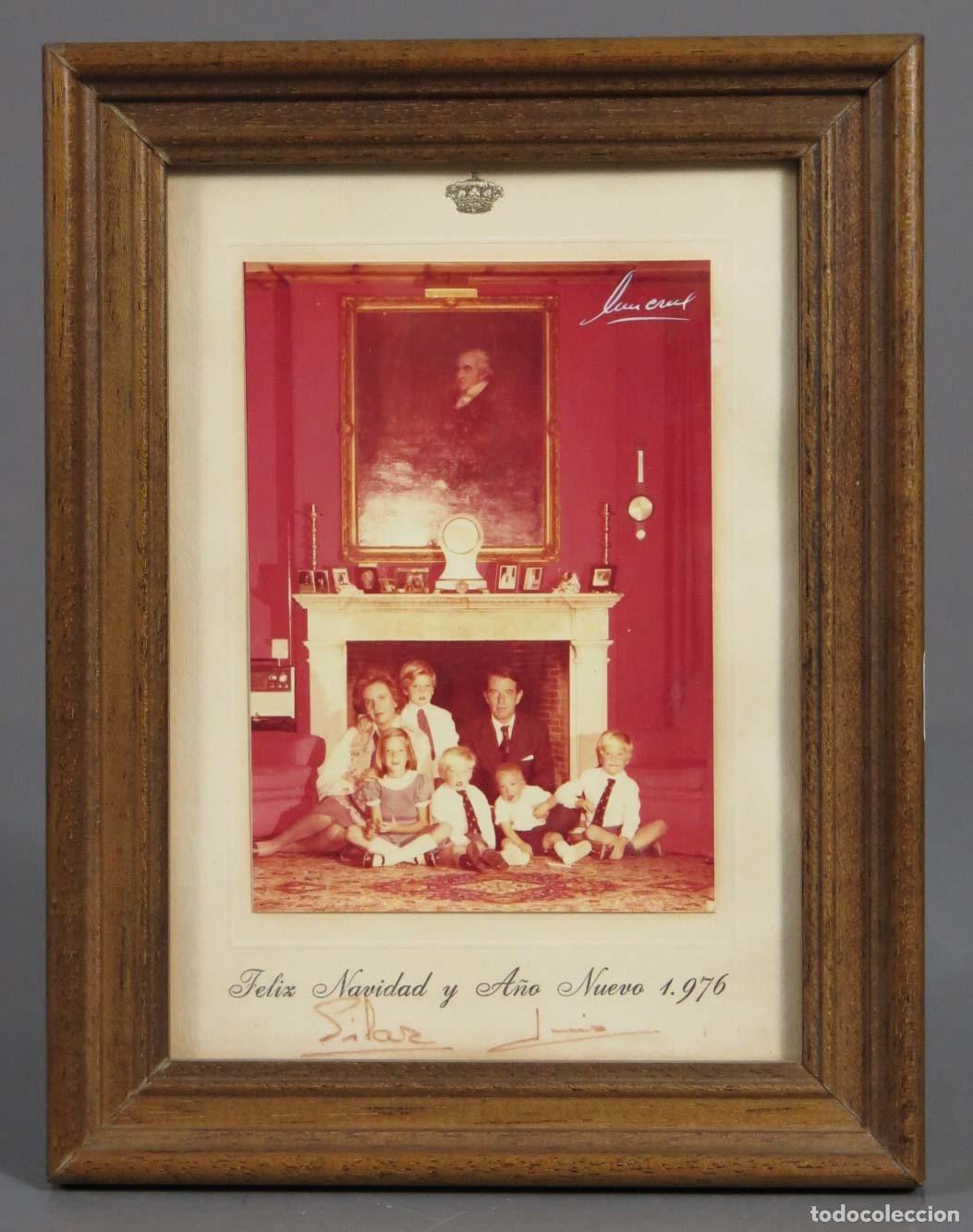 Fotograf&iacute;a antigua: FOTOGRAFIA. FELICITACION A&Ntilde;O FAMILIA INFANTA PILAR DE BORB&Oacute;N Y LU&Iacute;S G&Oacute;MEZ-ACEDO. FIRMADA. 1976