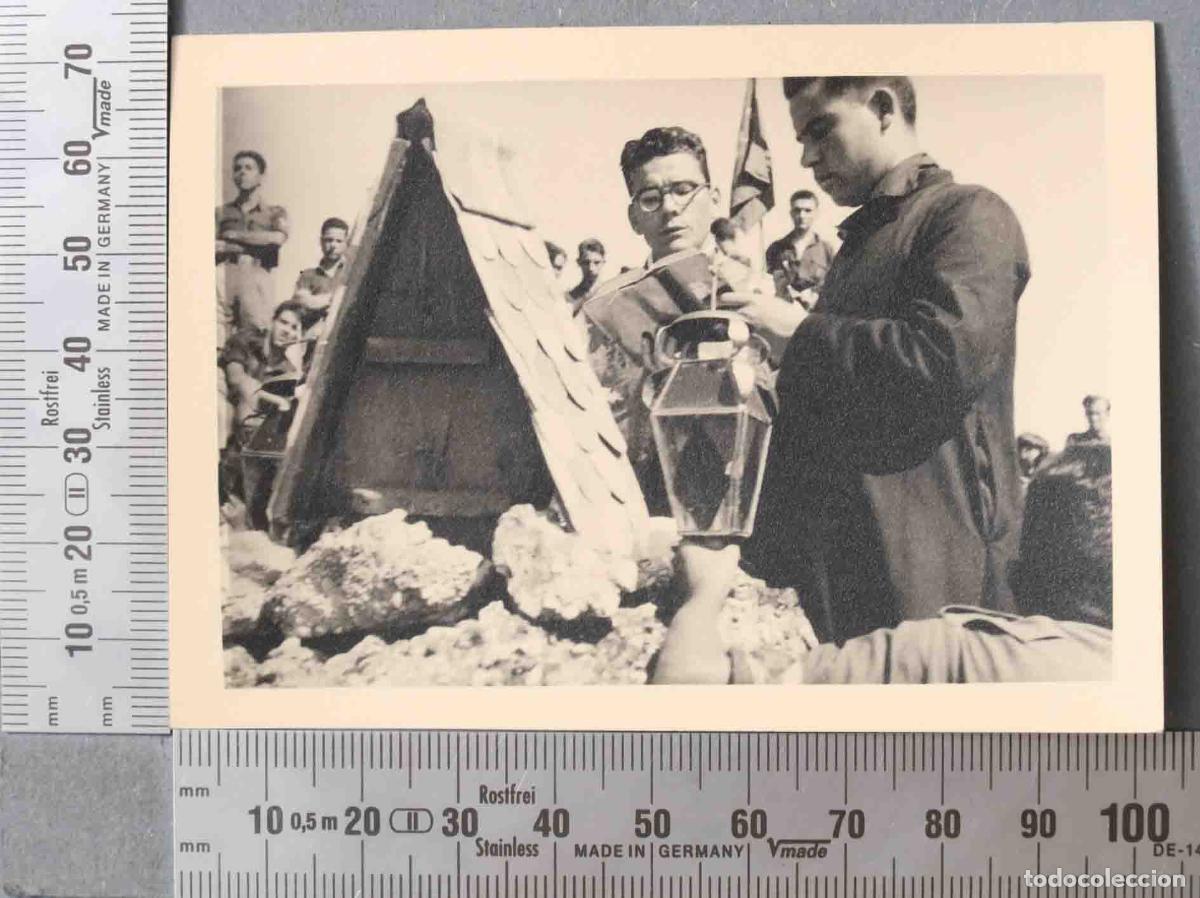 Fotografia antica: FOTOGRAFIA. MISA FRENTE DE JUVENTUDES. HACIA 1953 &iquest;COVALEDA?