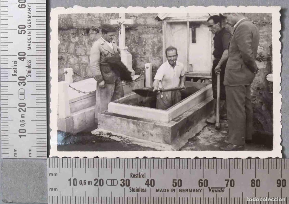 Fotografia antica: FOTOGRAFIA. ENTIERRO CAIDO CADETE FRENTE DE JUVENTUDES. HACIA 1953. COVALEDA