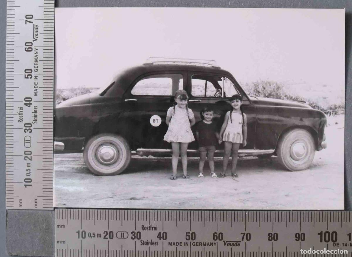 Fotograf&iacute;a antigua: FOTOGRAFIA. SEAT 1400 NI&Ntilde;OS