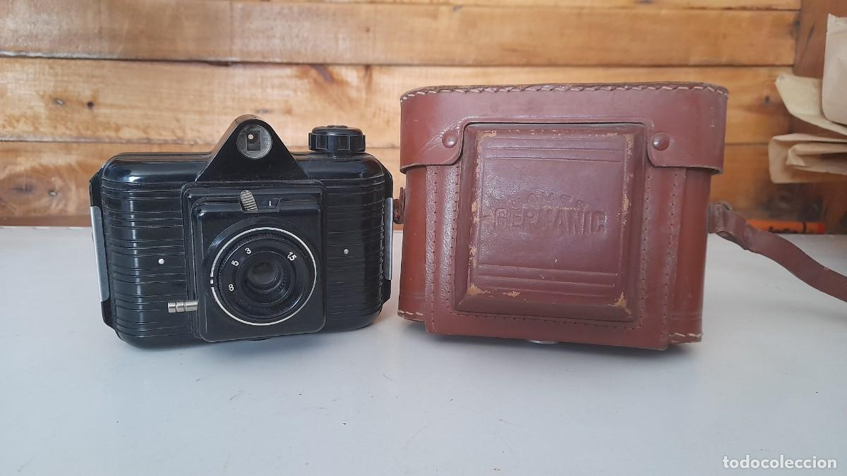 Alte Fotografie: Maquina de fotos camara con funda Germanic naver especial fotograf&iacute;a