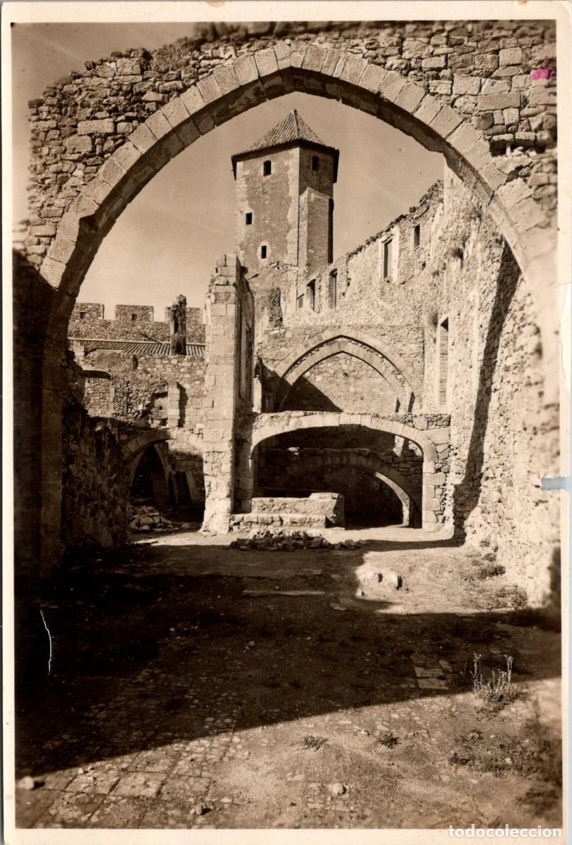 Fotograf&iacute;a antigua: Poblet - Torre del Prior - Sello: Oficina de Turisme de Catalunya - 143x96mm