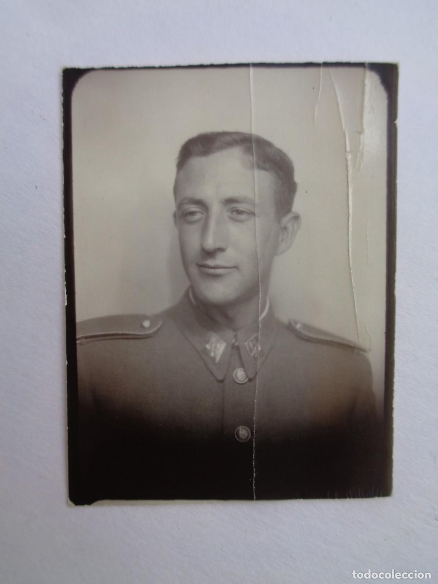 Fotograf&iacute;a antigua: FOTOMATON DE MILITAR DE INFANTERIA , A&Ntilde;OS 40