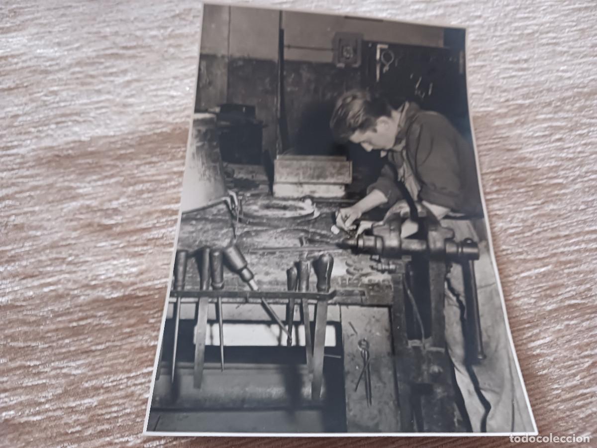Antique Photography: ciudad de los muchachos, un aprendiz de cerrajero, 1955