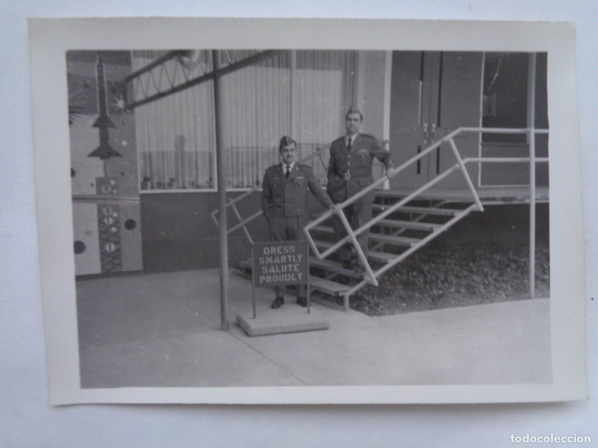 Fotograf&iacute;a antigua: AVIACION : FOTO DE MILITARES DEL EJERCITO DEL AIRE QUE FUERON A ESTADOS UNIDOS A HACER UN CURSO