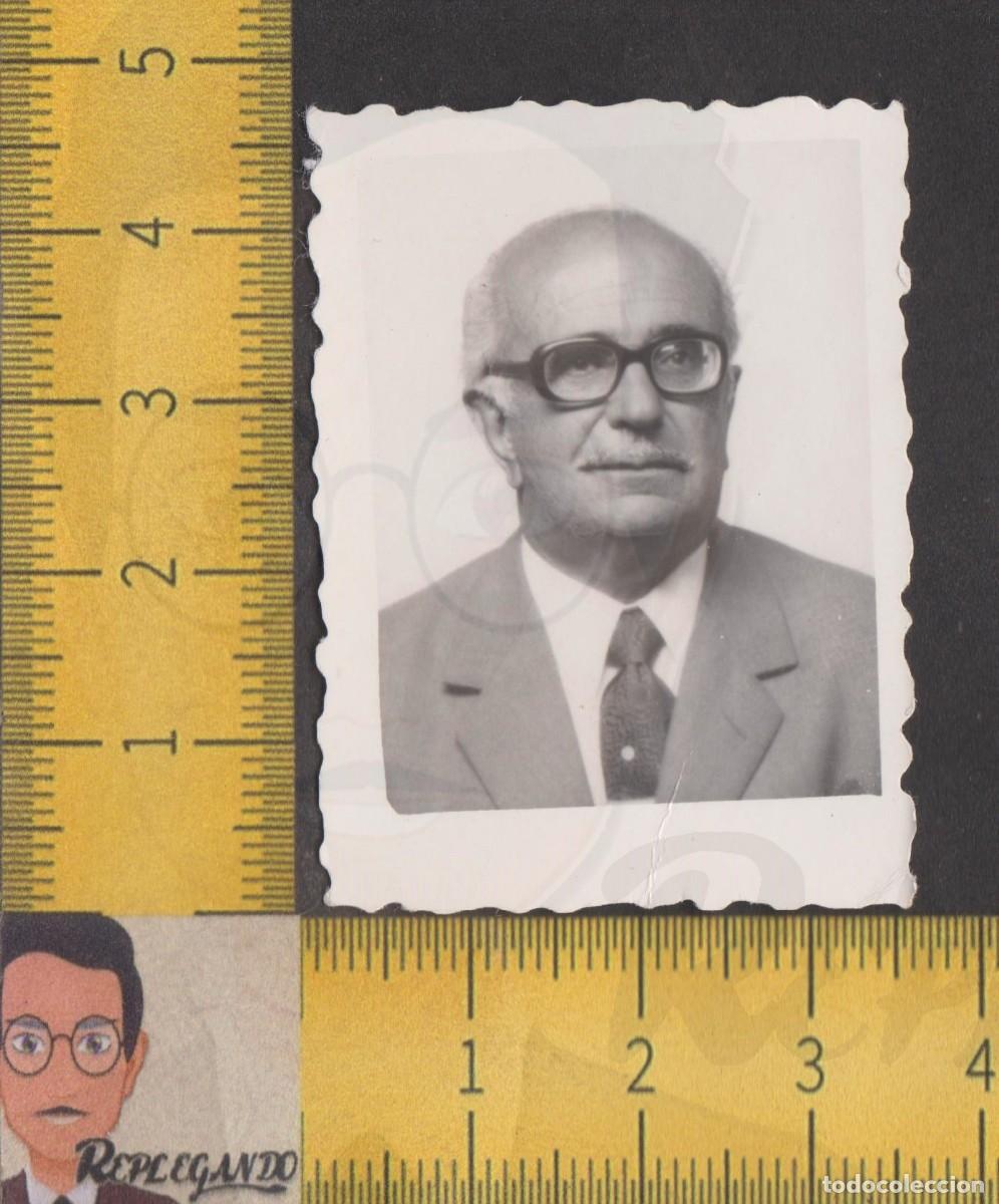Alte Fotografie: FOTOMATON - HOMBRE CALVO BIGOTE Y GAFAS PASTA - FOTO ANTIGUA TIPO CARNET - PHOTOMATON A&Ntilde;O 1978