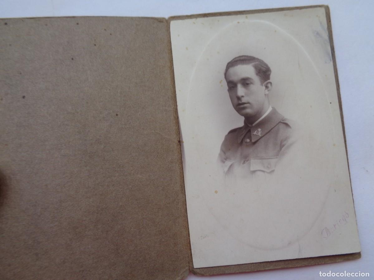Fotograf&iacute;a antigua: FOTO DE ESTUDIO DE MILITAR DE INFANTERIA , 1930 . DE BARIEGO , EN CARPETILLA