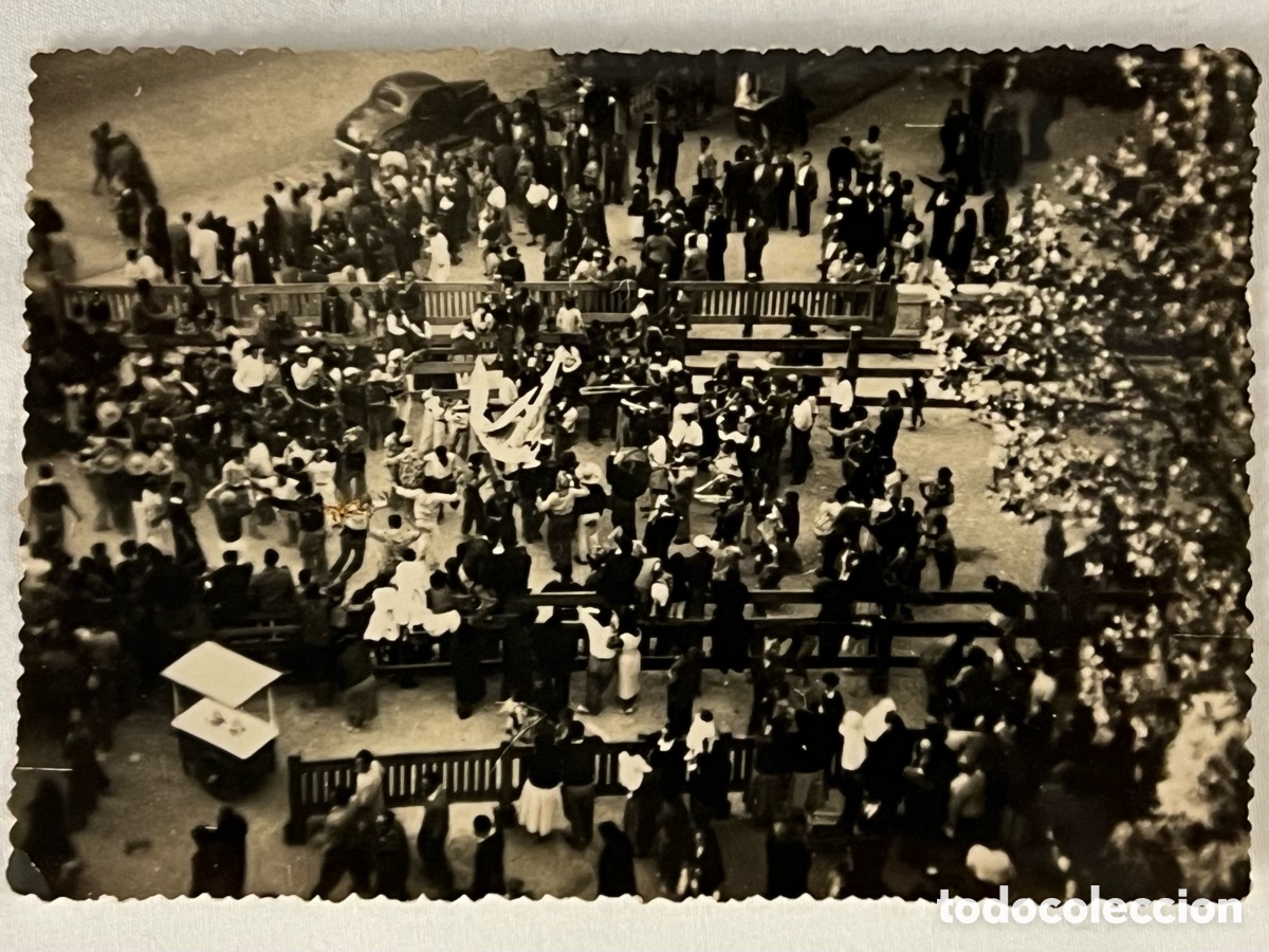 Alte Fotografie: GUERNICA. Fotograf&iacute;a Fiestas 26 de Abril aniversario del Bombardeo de 1937