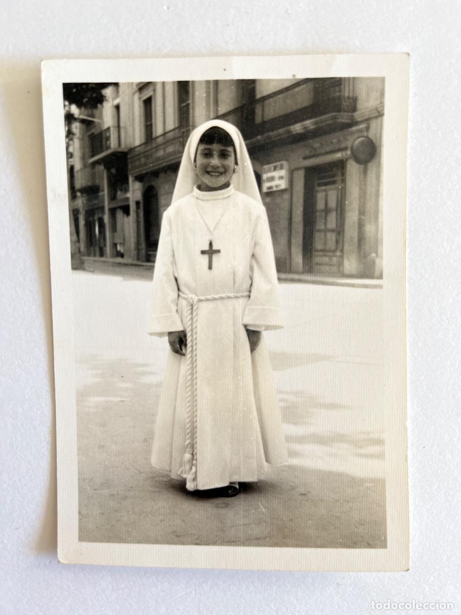Fotograf&iacute;a antigua: FOTO. Ni&ntilde;a con h&aacute;bito