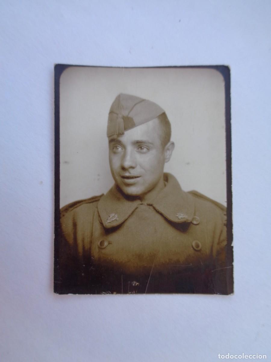 Fotograf&iacute;a antigua: FOTOMATON DE JOVEN MILITAR , CABO DE INFANTERIA , A&Ntilde;OS 40