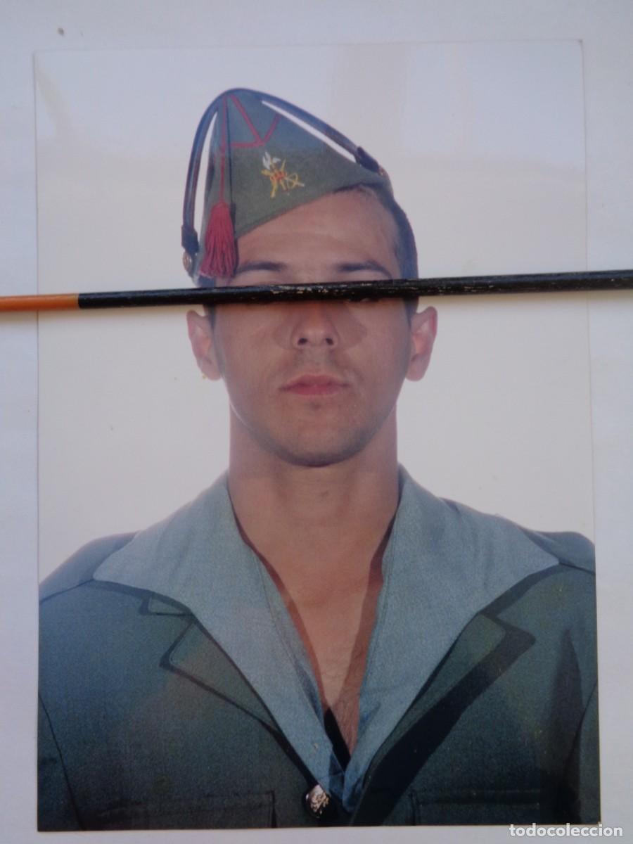 Fotograf&iacute;a antigua: LA LEGION : FOTO DE LEGIONARIO CON CHAPIRI ... 15 X 21.5 CM