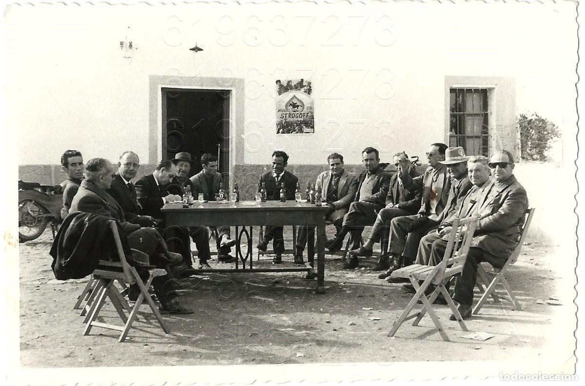 Fotograf&iacute;a antigua: SEVILLA COSTUMBRISTA FOTOGRAF&Iacute;A ARCHIVO INSTRUCTOR FRENTE DE JUVENTUDES 13X8 LM44