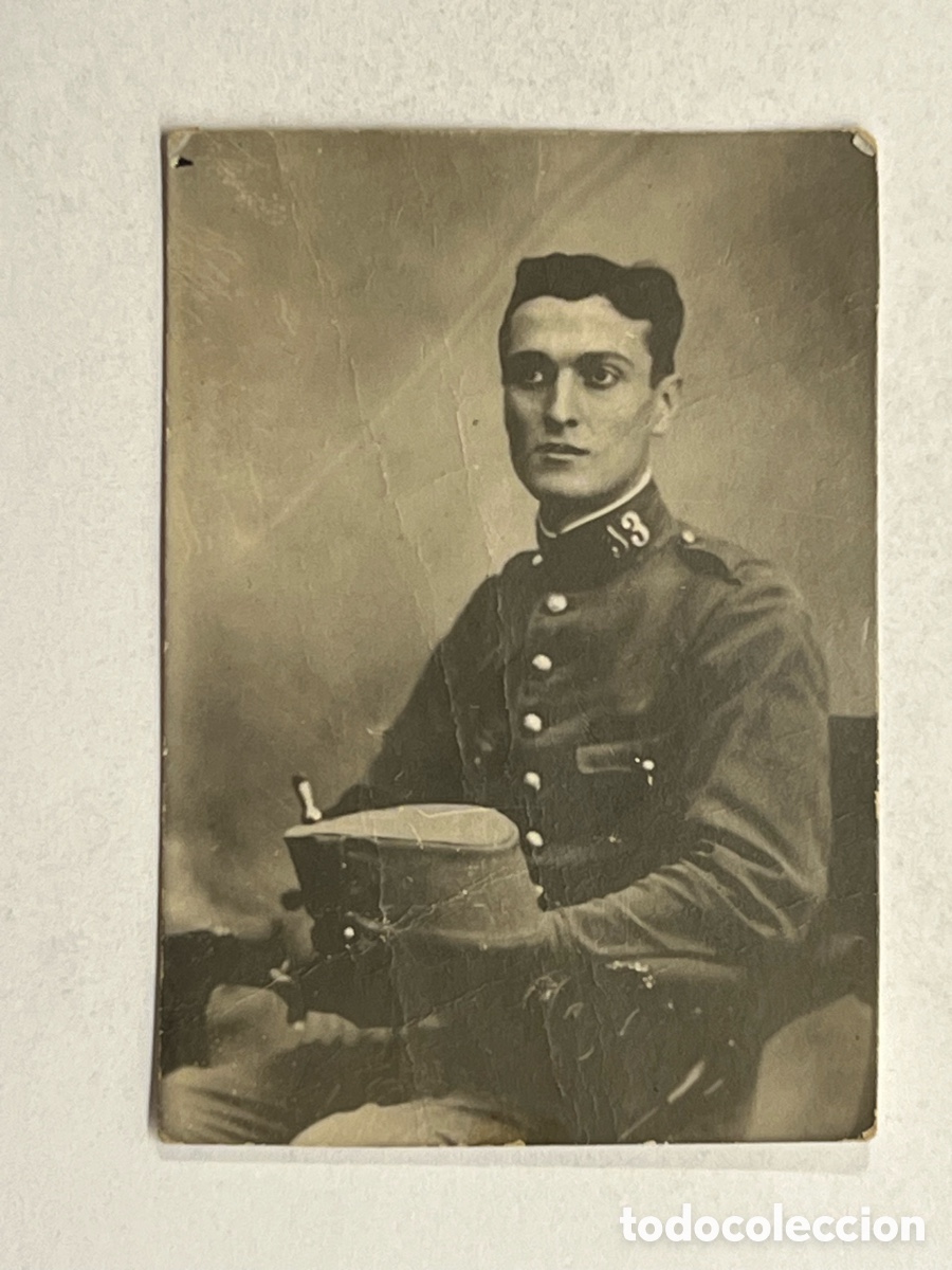 Fotograf&iacute;a antigua: JATIVA. Un joven Setabense en la Guerra de &Aacute;frica. Regimiento de Infanter&iacute;a No.13 (h.1910?)