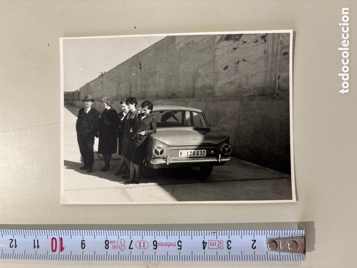 Fotograf&iacute;a antigua: FOTO. QUE LUJOSO COCHE MARCA MERCEDES. FOT&Oacute;GRAFO?.