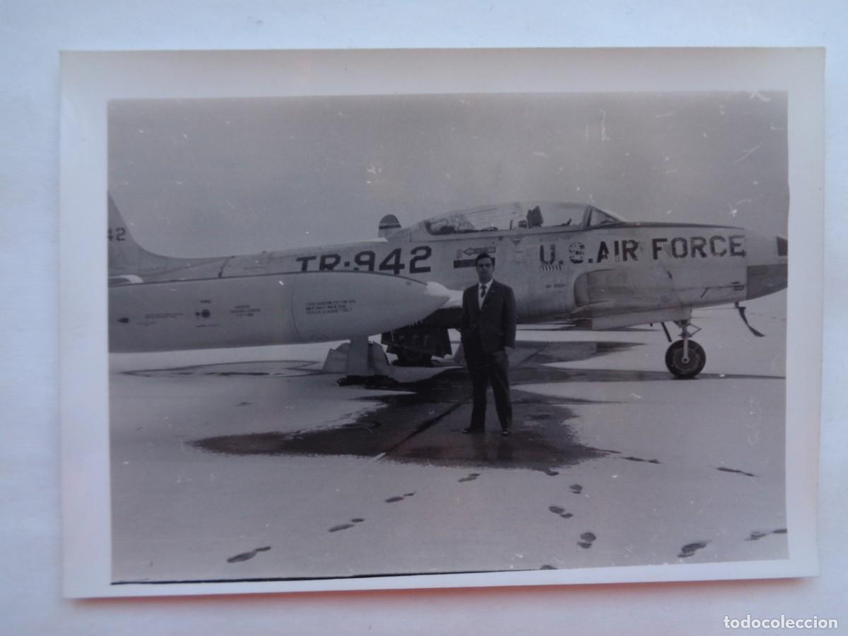 Fotograf&iacute;a antigua: AVIACION : FOTO DE MILITAR DEL EJERCITO DEL AIRE QUE HIZO UN CURSO EN ESTADOS UNIDOS Y AVION