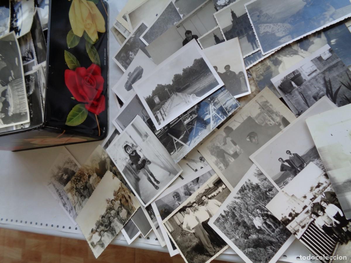 Fotograf&iacute;a antigua: LOTE DE 600 FOTOS FAMILIARES EN UNA BONITA CAJA DE METAL DE GALLETAS ( MADE IN ENGLAND )