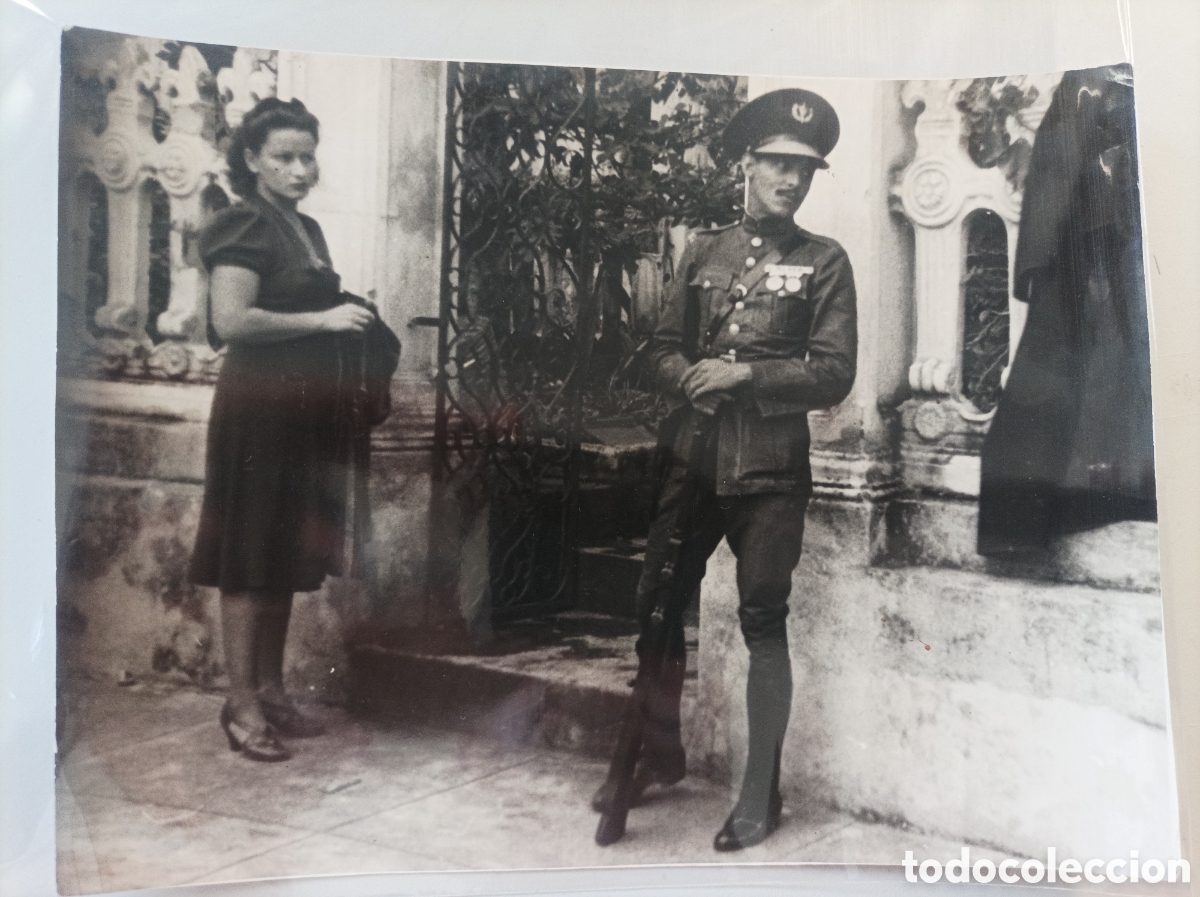 Fotograf&iacute;a antigua: Cuba ,foto de un escolta de la casa presidencial , principios del siglo XX.