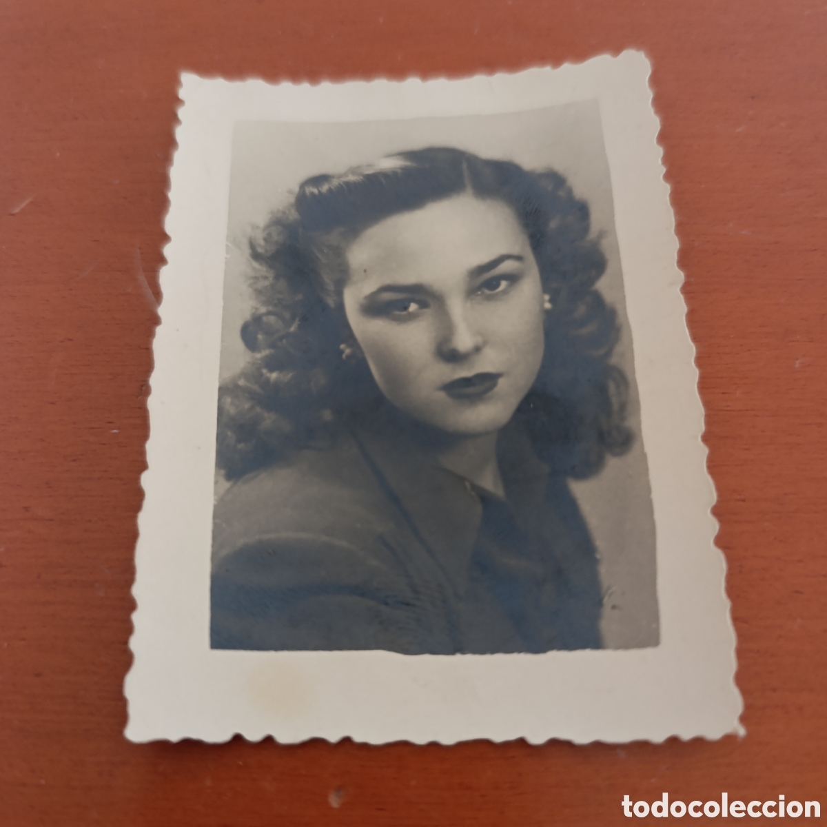 Fotografia antica: FOTOGRAFIA MUJER A&Ntilde;O 1946,TROQUELADA