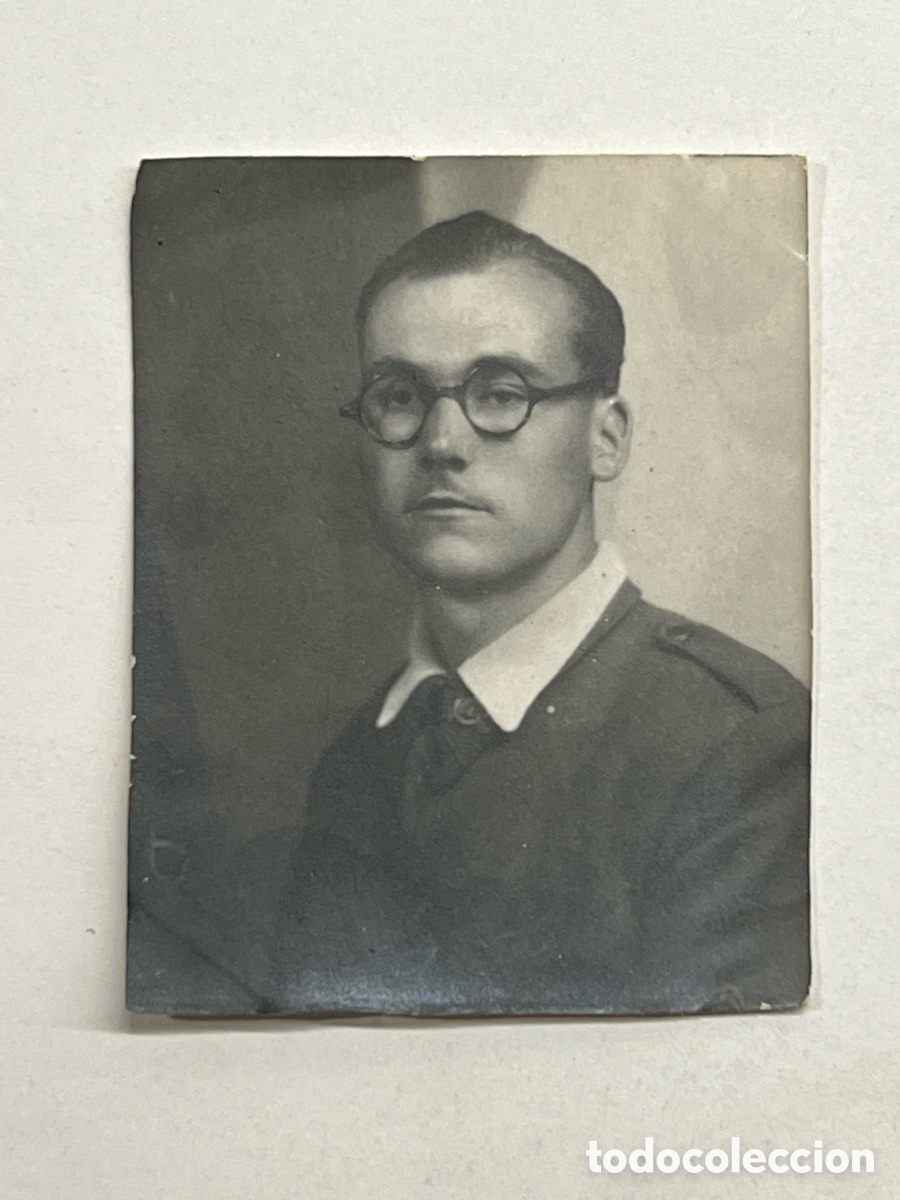 Fotograf&iacute;a antigua: FOTOMATON. Fotograf&iacute;a joven Militar del Arma de Infanter&iacute;a.. (h.1945?)