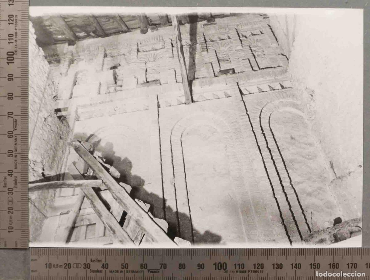Fotografia antica: FOTOGRAFIA. IGLESIA DE SAN ANDRES MURO NAVE LATERAL CUELLAR HACIA 1970