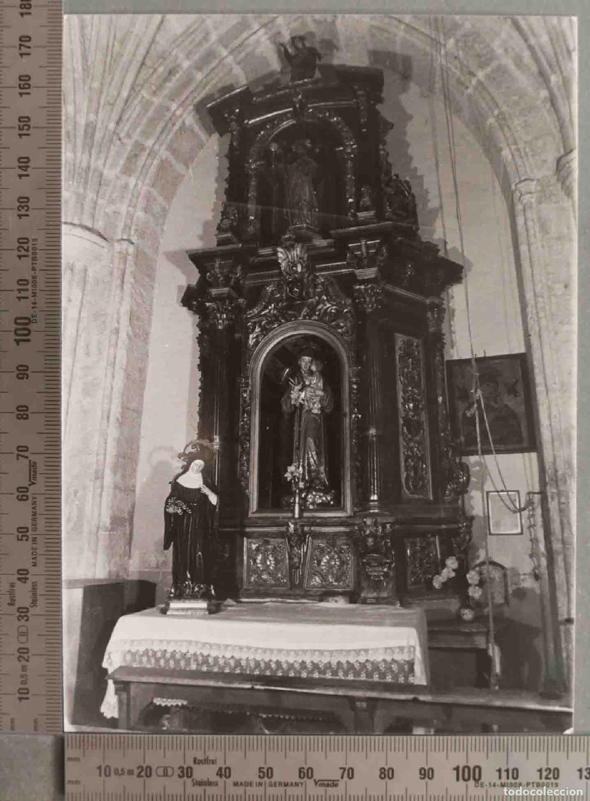 Fotograf&iacute;a antigua: FOTOGRAFIA. CUELLAR SAN MIGUEL RETABLO SAN ANTONIO HACIA 1970