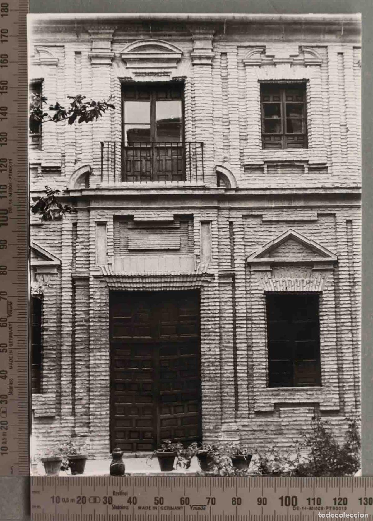 Photographie ancienne: FOTOGRAFIA. FACHADA FACULTAD FILOSOFIA LETRAS CORDOBA HACIA 1970