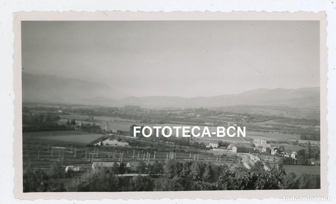 Fotograf&iacute;a antigua: FOTO ORIGINAL PUIGCERDA VISTA DE LA POBLACION A&Ntilde;O 1948