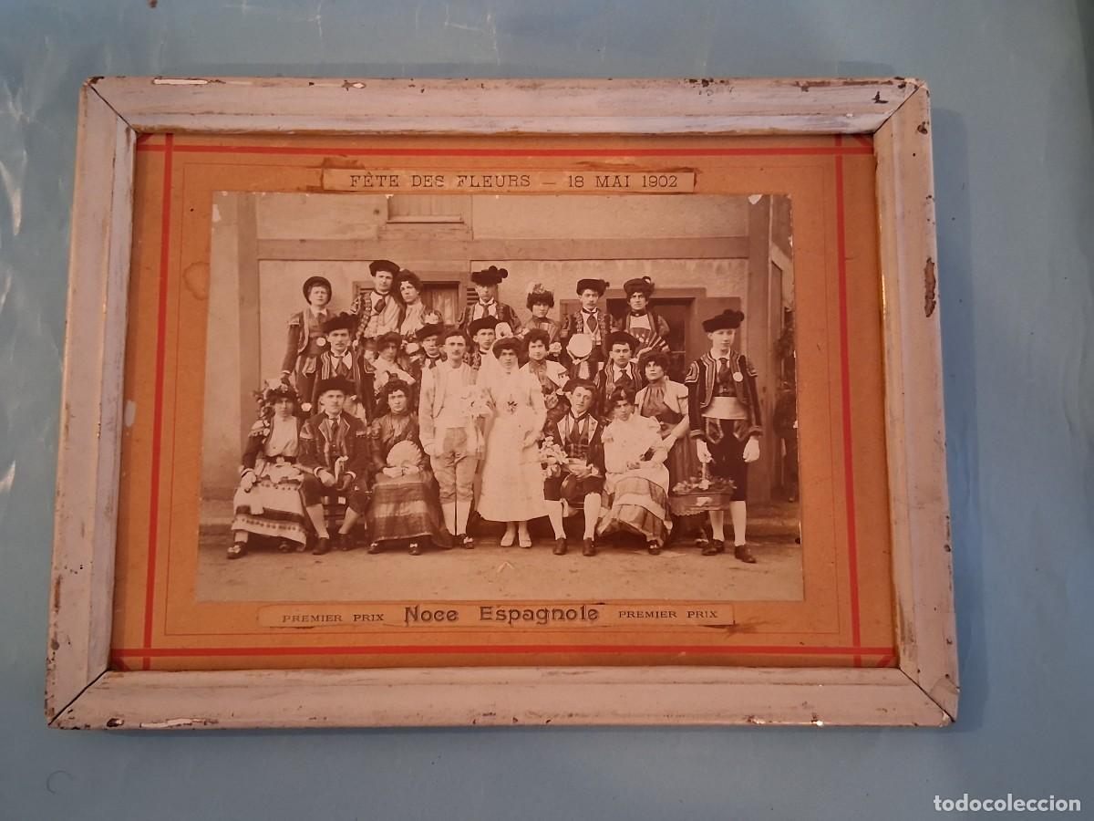 Fotografia antica: ancienne photo sous cadre en bois : &rdquo; Noce Espagnole 1902.&rdquo;