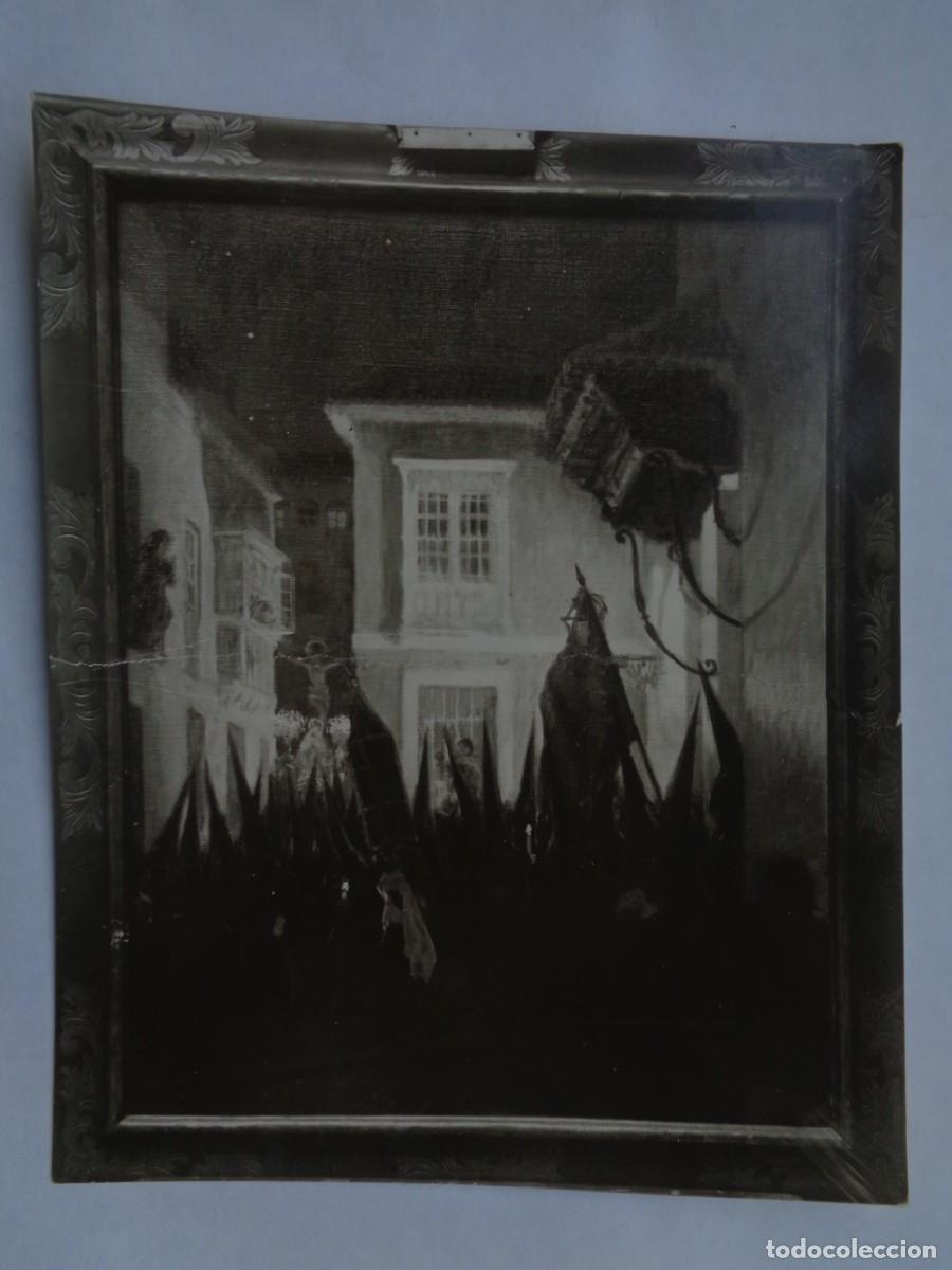 Antique Photography: FOTO DE UN CUADRO SOBRE LA SEMANA SANTA DE SEVILLA .... 16 X 20 CM .. LEER DESCRIPCION
