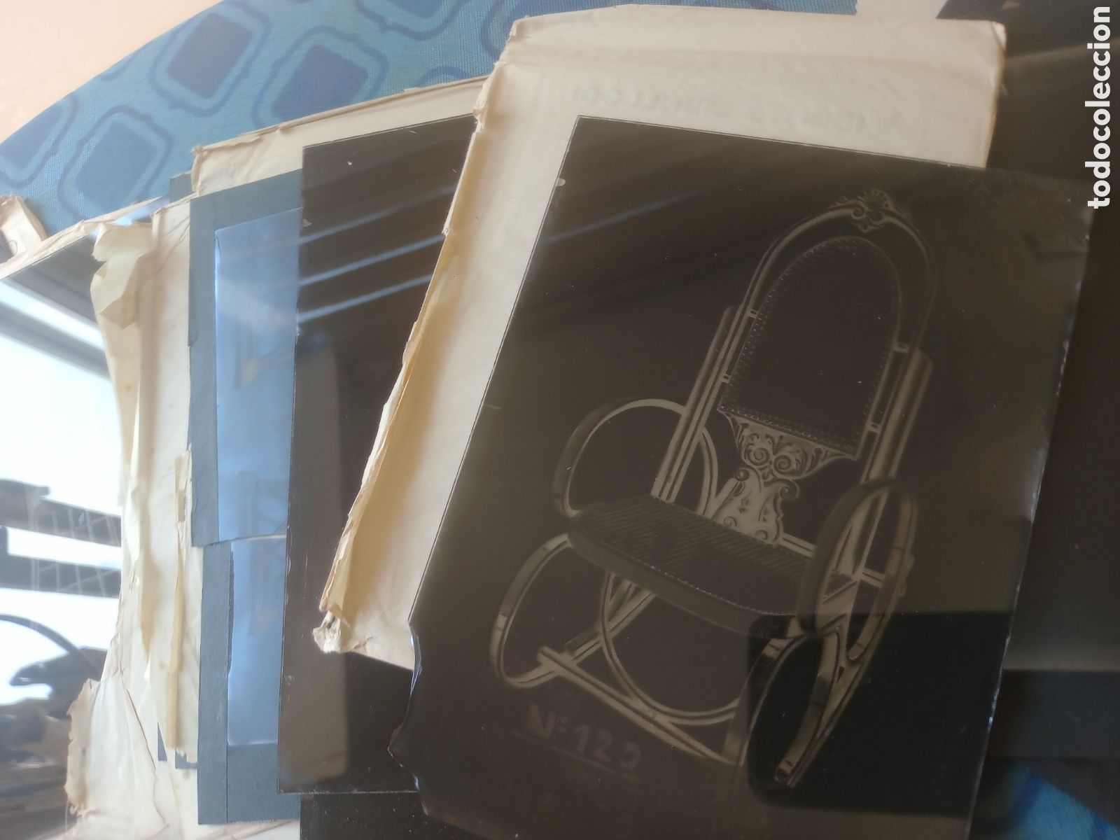 Fotograf&iacute;a antigua: BENLLOCH (VALENCIA): LOTE DE FOTOS NEGATIVOS EN CRISTAL Y FOTOS DE CAT&Aacute;LOGO DE MUEBLES Y SILLAS