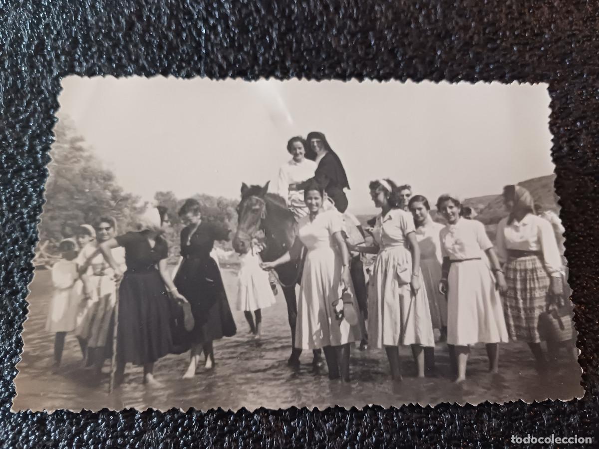 Fotografia antiga: escuelita de sta. amelia 1958, misiones de la iglesia catolica durante la dictadura en espa&ntilde;a