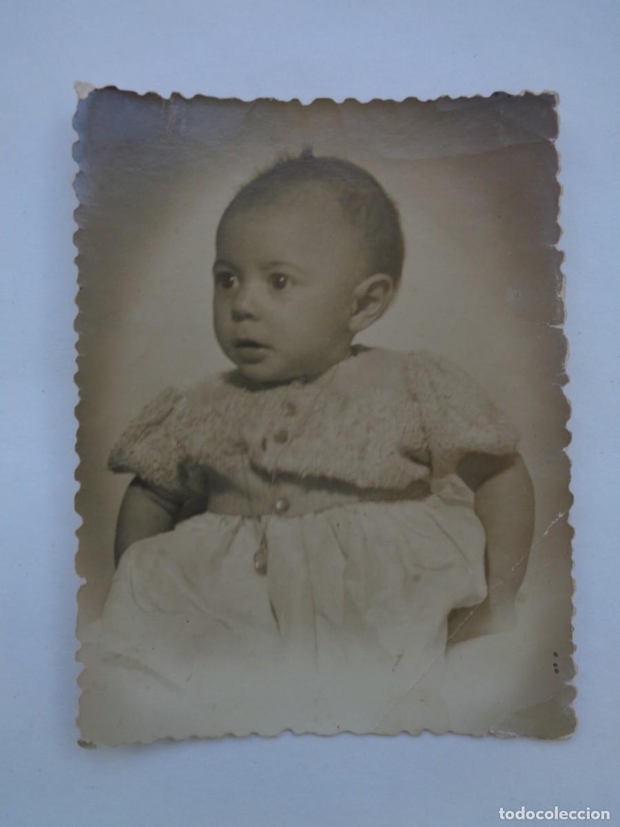 Alte Fotografie: PRECIOSA FOTO DE ESTUDIO DE NI&Ntilde;O PEQUE&Ntilde;O , 1947 . DE FOTO - RAPIDA , SEVILLA