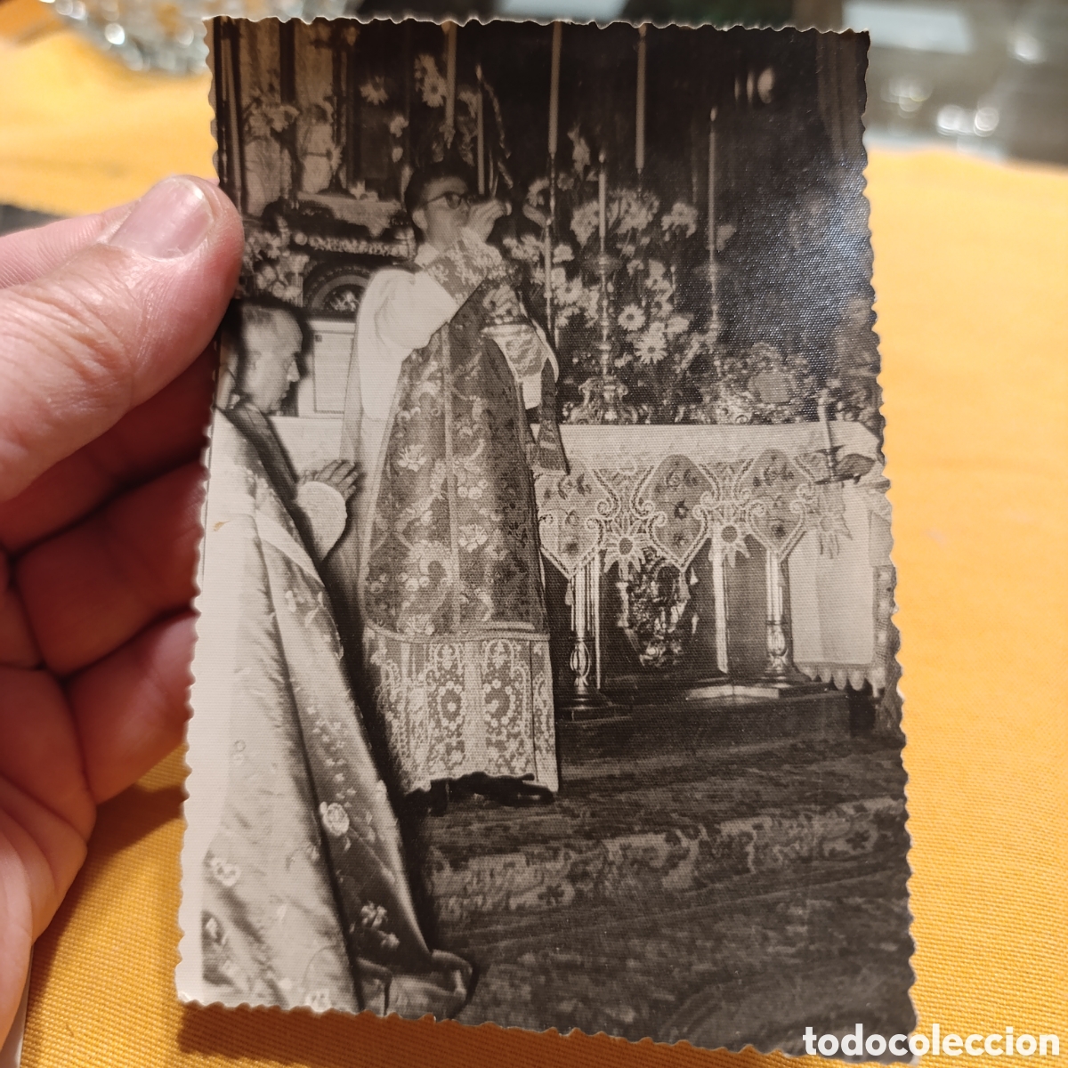 Fotograf&iacute;a antigua: Bujalance,fotograf&iacute;a antigua troquelada, sacerdotes,fot&oacute;grafo Carazo.
