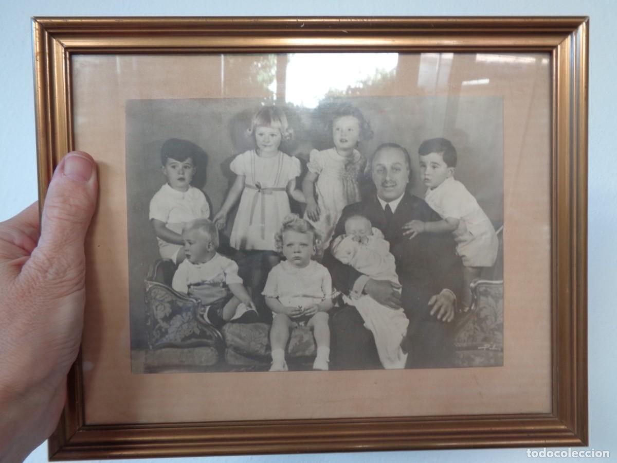 Fotograf&iacute;a antigua: FOTO DEL REY ALFONSO XIII CON SUS NIETOS ( EL JUANCA , ETC ) ... 15,5 X 21,5 CM . ENMARCADA