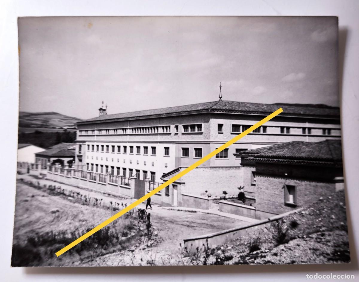 Fotografia antica: Antiguo fotograf&iacute;a. Monasterio de Alloz Navarra. A&ntilde;os 60