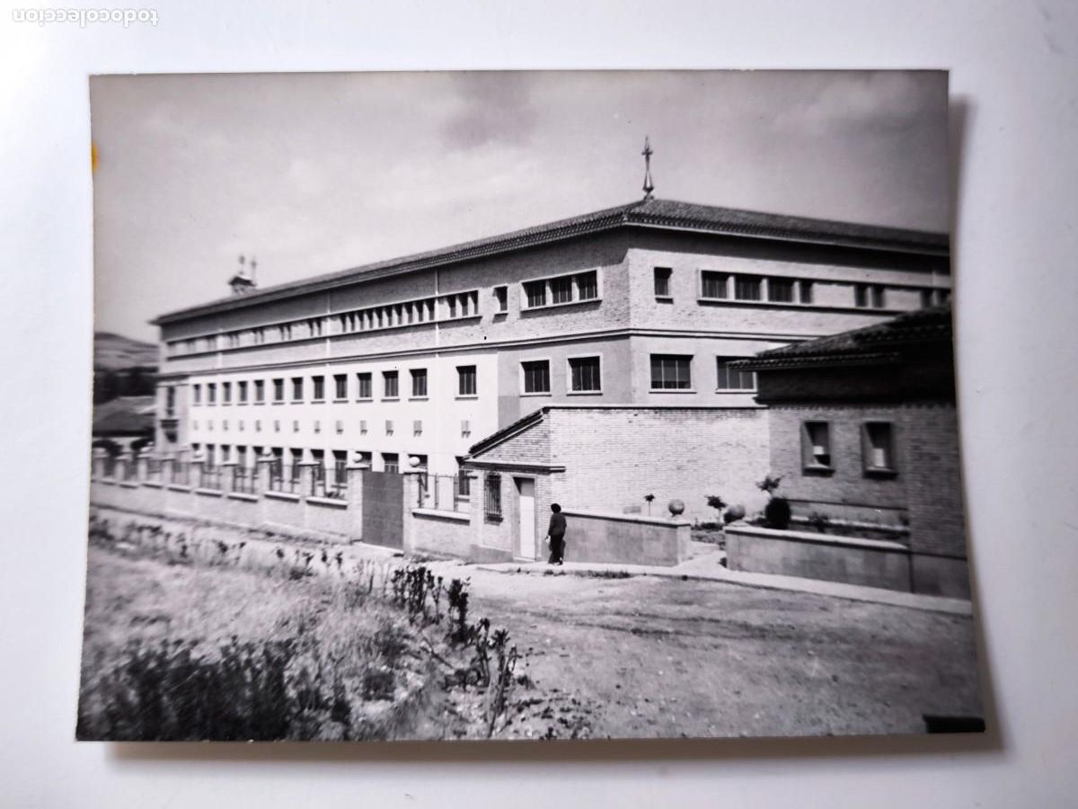 Fotografia antica: Antiguo fotograf&iacute;a. Monasterio de Alloz Navarra. A&ntilde;os 60