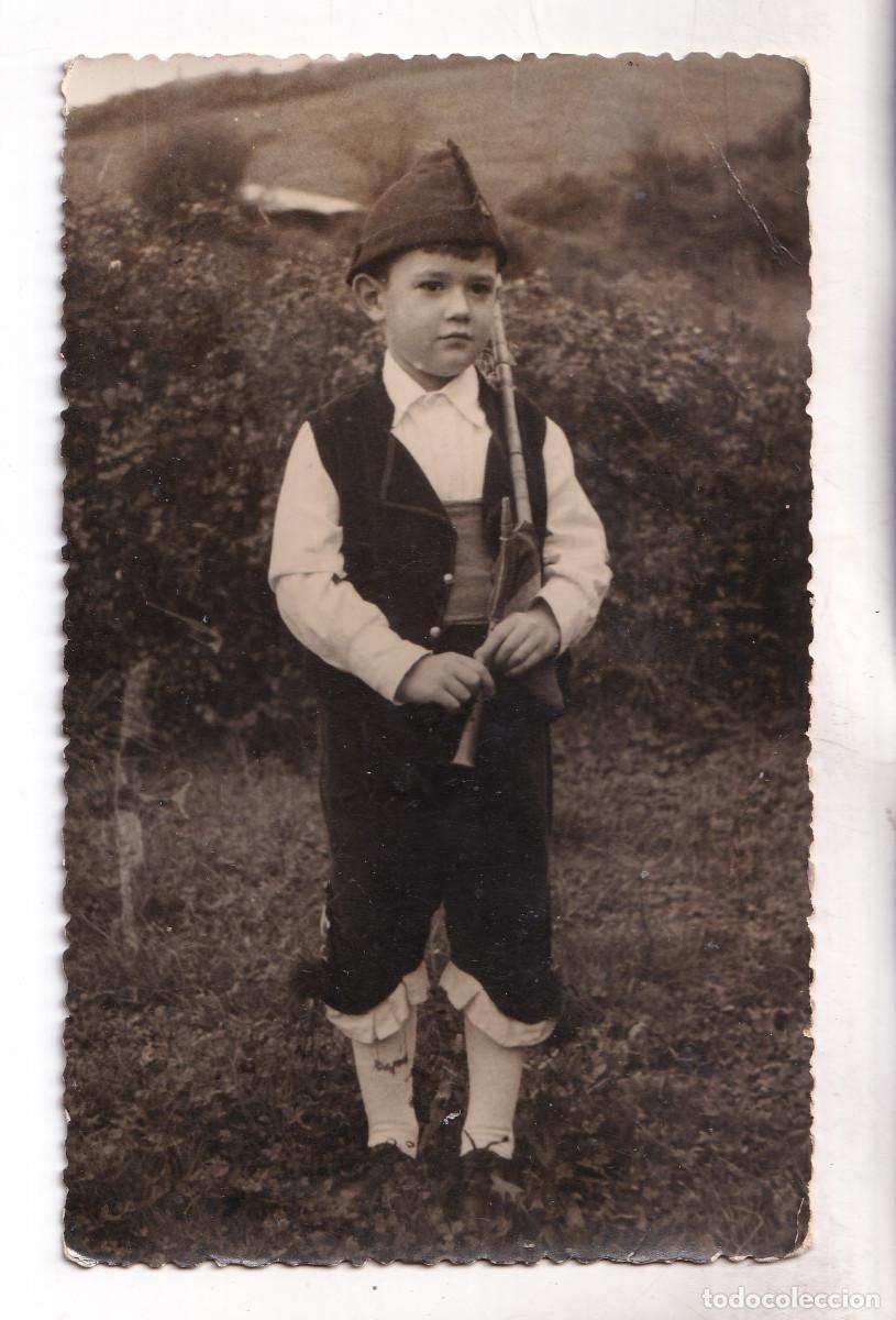 Fotografia antiga: FOTOGRAF&Iacute;A. NI&Ntilde;O VESTIDO DE ASTURIANO, CON GAITA DE JUGUETE. ASTURIAS