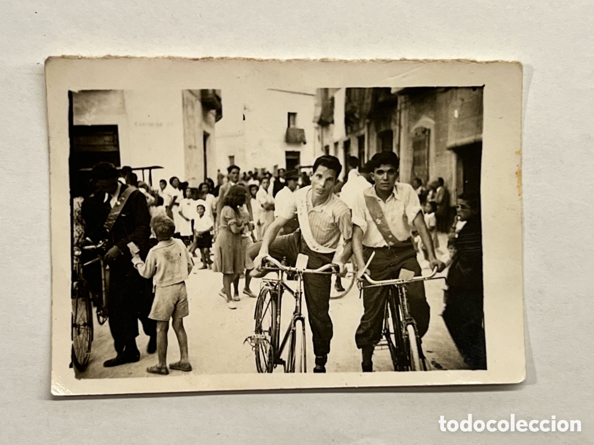 Fotograf&iacute;a antigua: DIVISION AZUL.. Falange Espa&ntilde;ola.. AL&Iacute;STATE CONTRA RUSIA (h.1940?) poblaci&oacute;n por identificar..