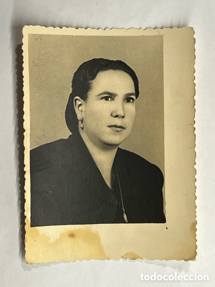 Alte Fotografie: TOMELLOSO.. Fotograf&iacute;a Una Se&ntilde;ora de armas tomar .. Estudio de Arte. MU&Ntilde;OZ (a.1950)
