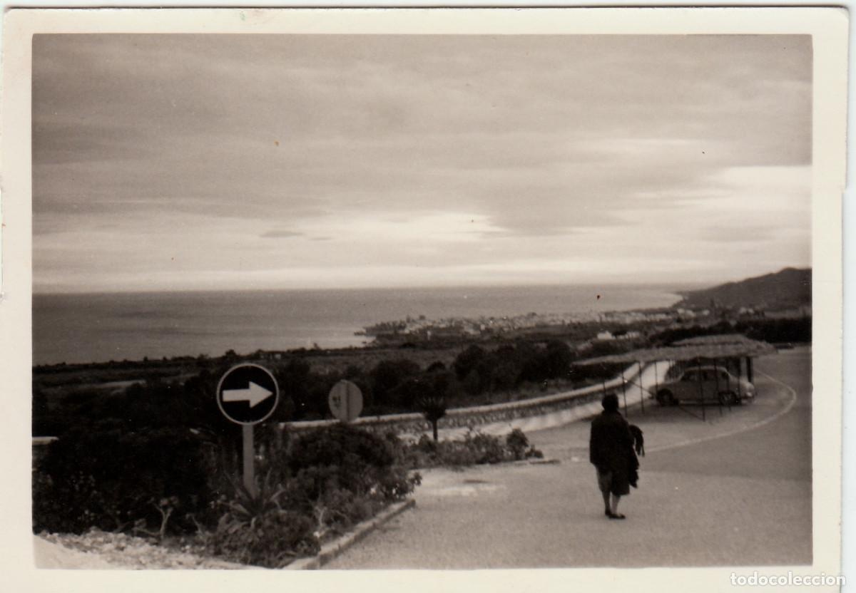 Photographie ancienne: Vista de Pe&ntilde;&iacute;scola?, Castell&oacute;n? desde la carretera. A&ntilde;os 60 sf