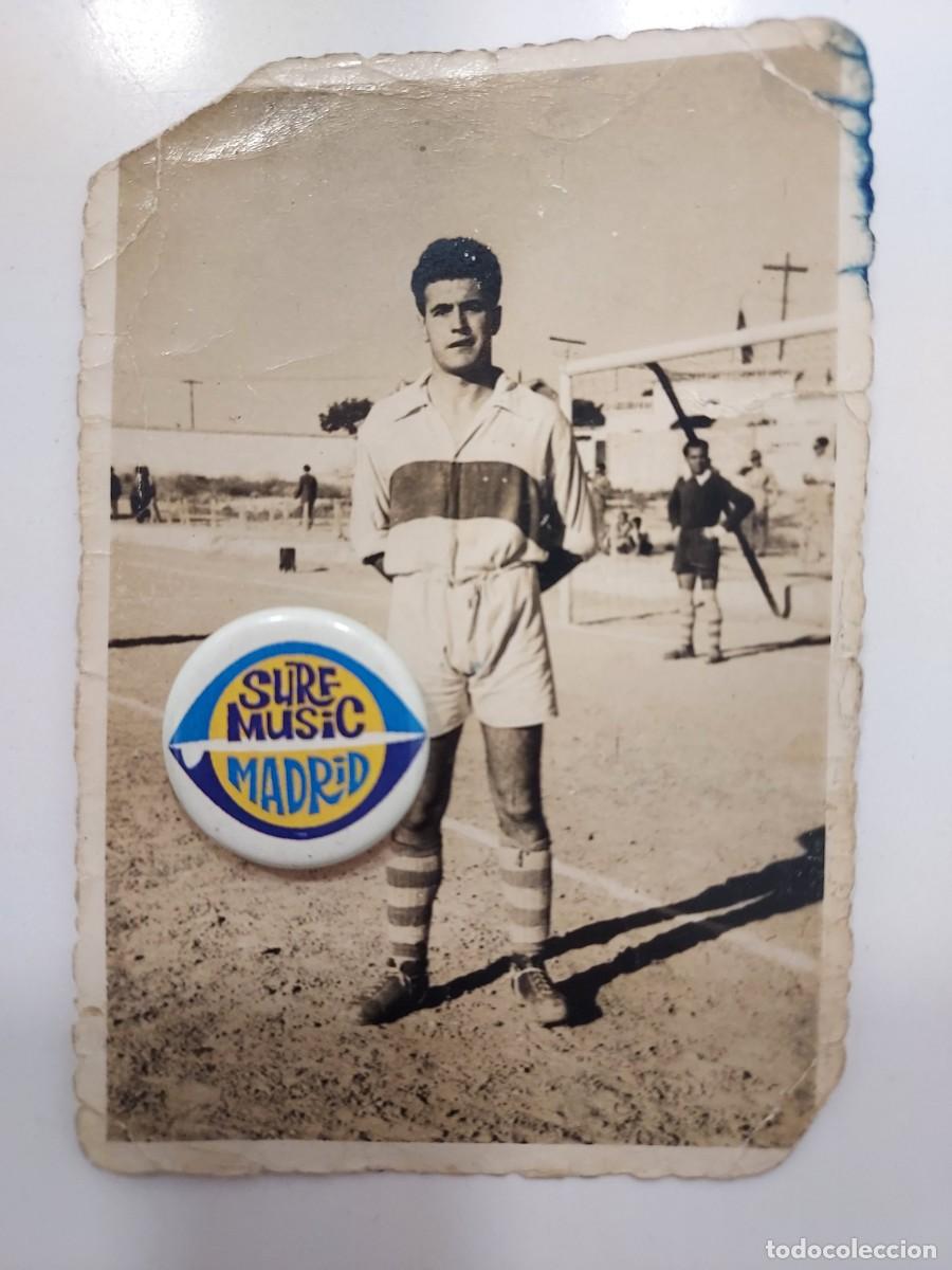 Fotograf&iacute;a antigua: Foto antigua futbolista equipo f&uacute;tbol &Uacute;beda Deportivo (Ja&eacute;n) 1951. Reportajes Baras. 9,5 X 6,5 CM