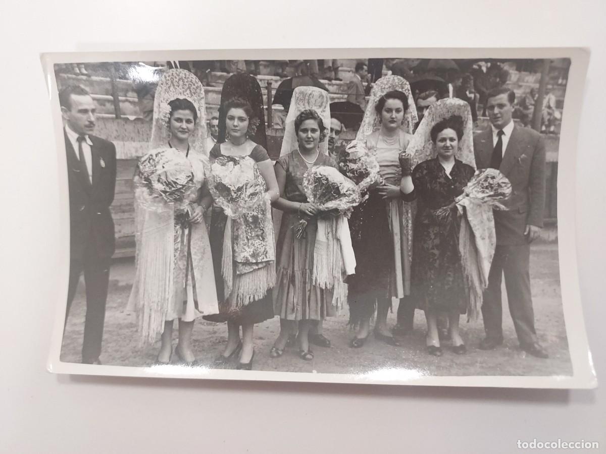 Alte Fotografie: Foto Damas Honor Corrida Toros beneficio Hermandad Angustias C&oacute;rdoba Circa 1953. 13 x 9 cm Ricardo 1